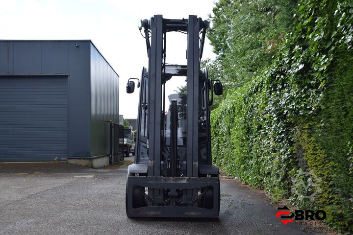 Forklift Linde H35T-01 Triplex