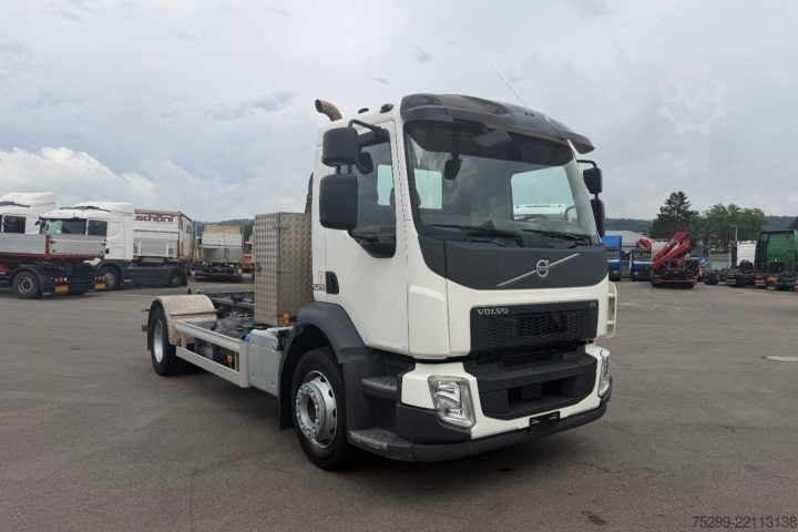 Roll-off tipper truck Volvo FL-250 4x2R Italev / Swiss-Vehicle