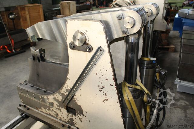 Reversing clamping device for crankshafts Rückle PKTW 2