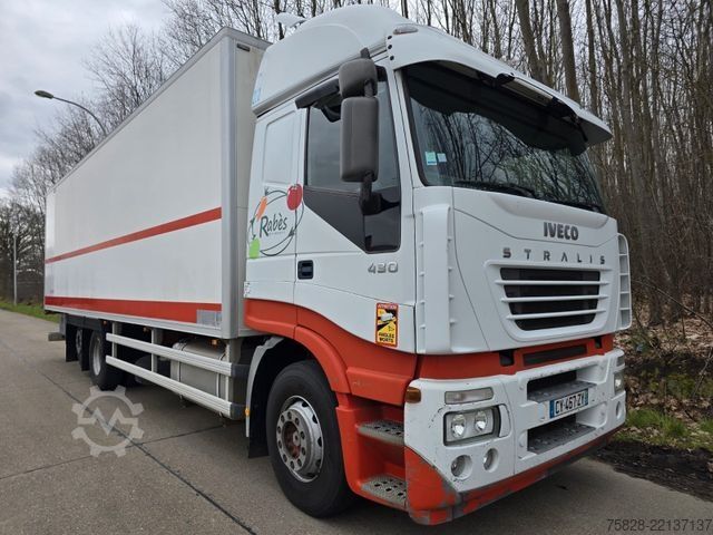 Refrigerated truck IVECO Stralis 430 / Schalt / Retarder / 385436 Km ORIG