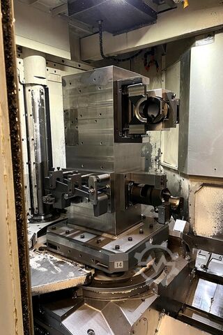 Horizontal machining center OKUMA MA-600HB