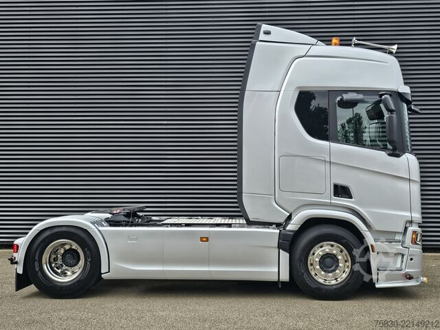 Standard-SZM Scania R460 4x2 / RETARDER / FULL AIR / 2 TANKS