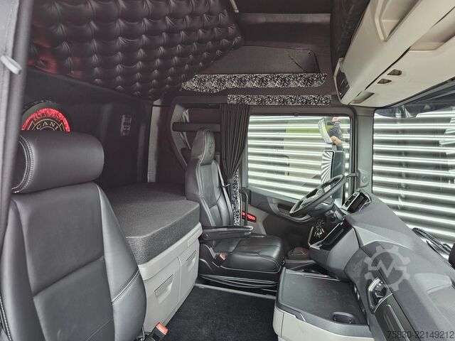 Standard-SZM Scania R460 4x2 / RETARDER / FULL AIR / 2 TANKS