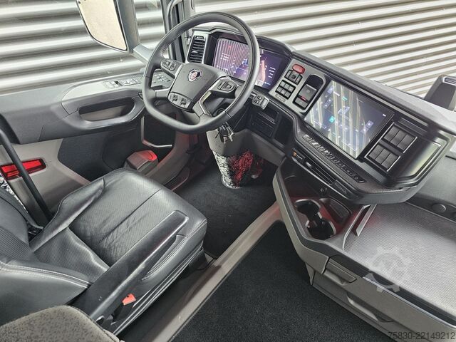 Standard-SZM Scania R460 4x2 / RETARDER / FULL AIR / 2 TANKS