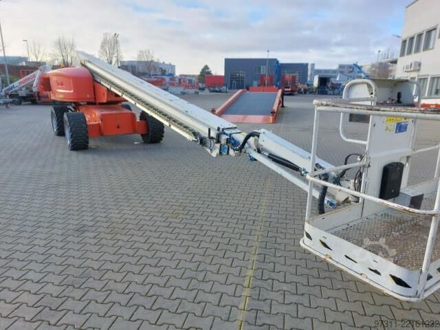 Telescopic boom lift Genie S-85