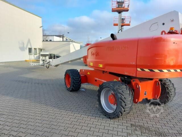 Telescopic boom lift Genie S-85