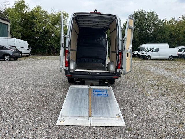 Box wagon high + long Mercedes-Benz Sprinter 314 L2H2 Ladebordwand Bär Klima