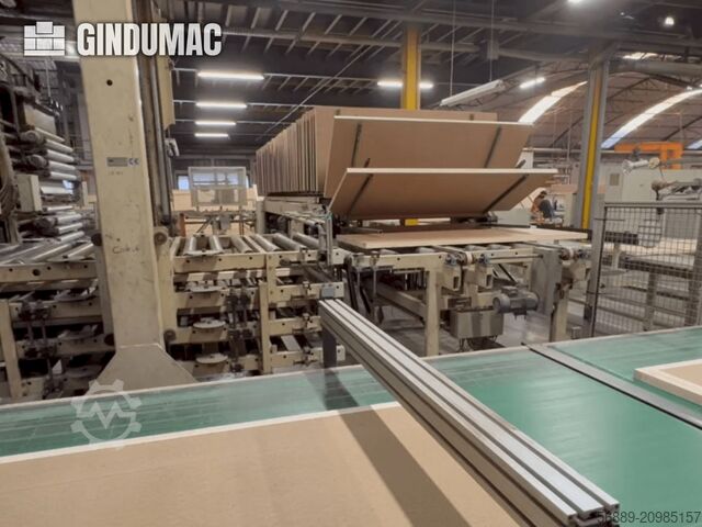 WILD Door leaf press line WILD Door leaf press line