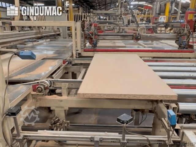 WILD Door leaf press line WILD Door leaf press line