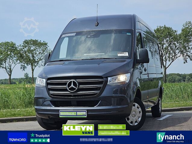 High-roof van MERCEDES-BENZ SPRINTER 317 L2H2 Mbux10 Navi