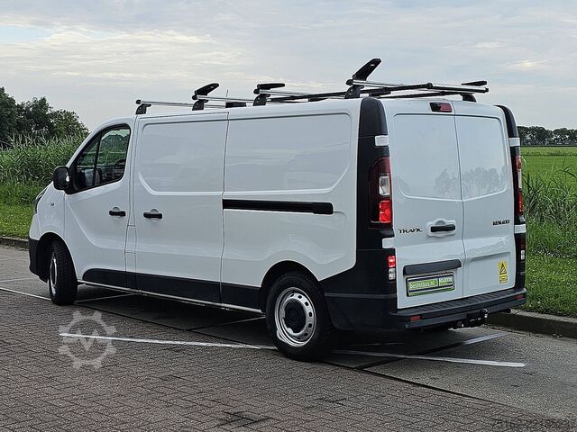 High-roof van RENAULT TRAFIC 1.6 DCI L2H1 2xZijdeur Navi!