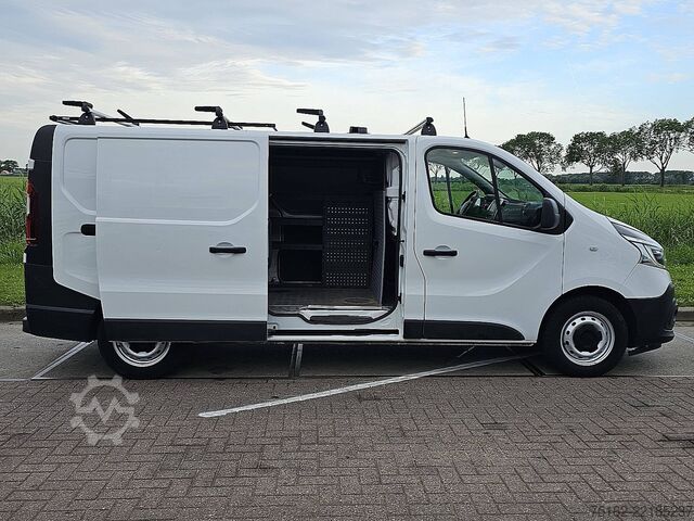 High-roof van RENAULT TRAFIC 1.6 DCI L2H1 2xZijdeur Navi!