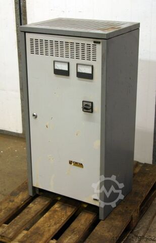 Ladegerät für Stapler DETA E22G24/63