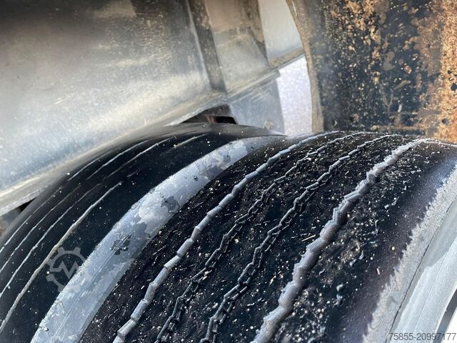 Refrigerated/freezer transport Floor FLO 12 202