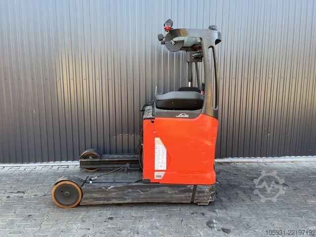 Schubmaststapler Linde R20HD-01