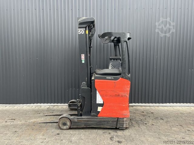 Schubmaststapler Linde R12B-01