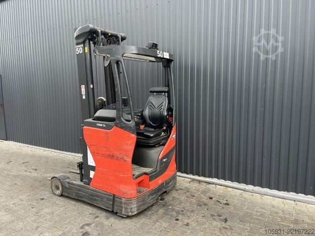 Schubmaststapler Linde R12B-01