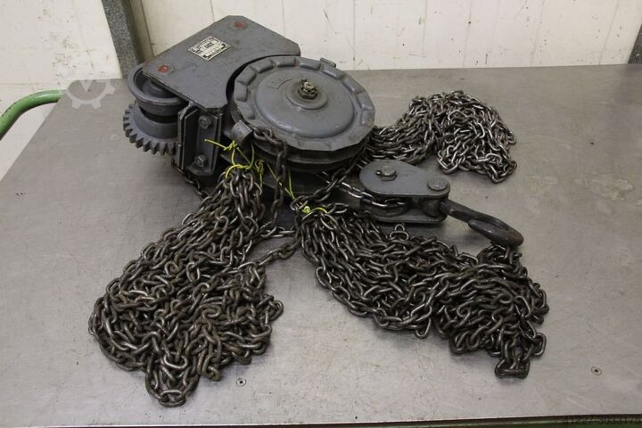 Hand-Kettenzug mit Fahrwerk 1000 kg VEB Kettenlänge 4,8 m