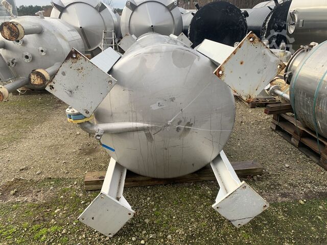 2000 liter open storage tank made of V2A stainless steel  S17007