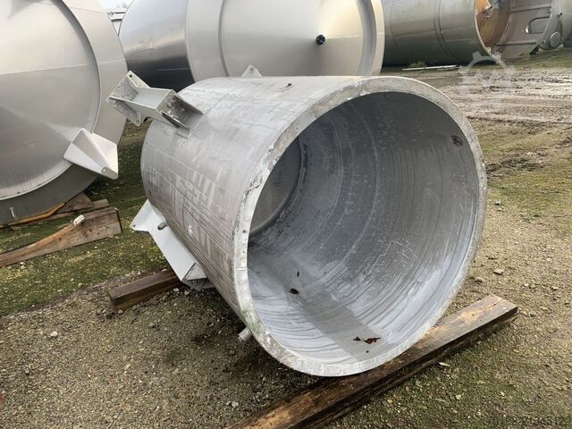 2000 liter open storage tank made of V2A stainless steel  S17007