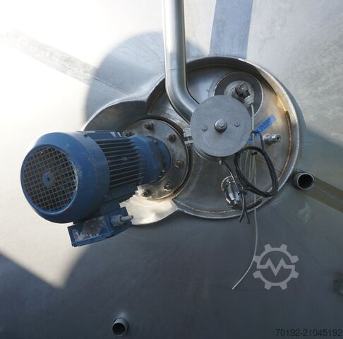 21940 Liter heiz-/ kühlbarer Behälter aus V4A mit Propellerrührwerk ETA K0126