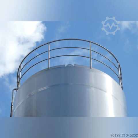 130000 Liter isolierter Lagertank aus V2A mit Propellerrührwerk Ritter (HBB Hildesheimer Behälterbau) K0124