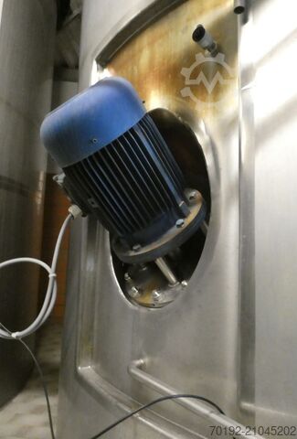 130000 Liter isolierter Lagertank aus V2A mit Propellerrührwerk Ritter (HBB Hildesheimer Behälterbau) K0124