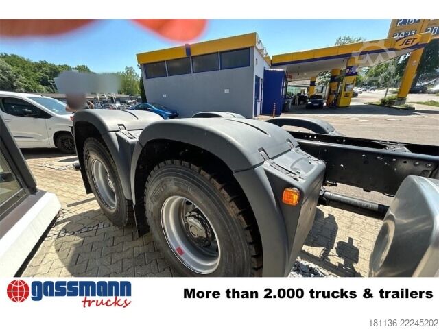 Truck chassis MAN TGS 41.520 8x8 BB CH, Hohe Bauart, 6-Sitzer,