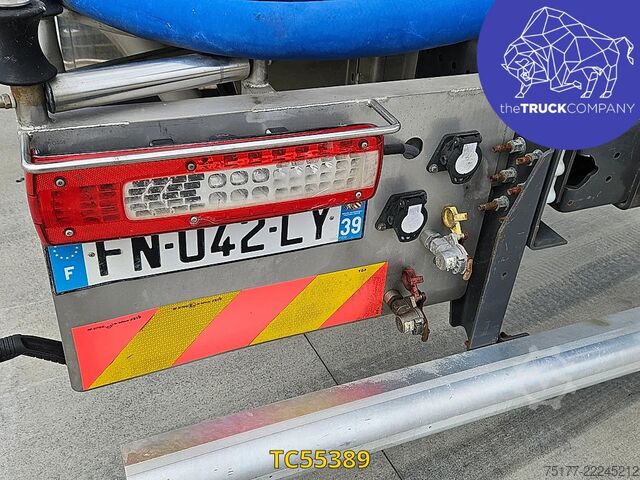 Tanker truck Renault T 440