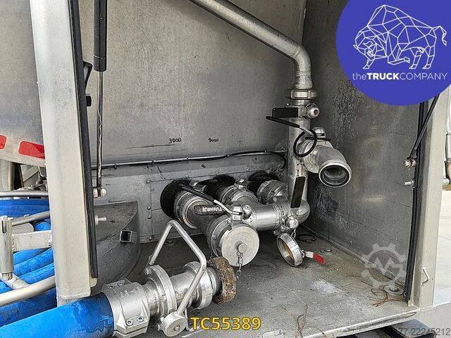 Tanker truck Renault T 440