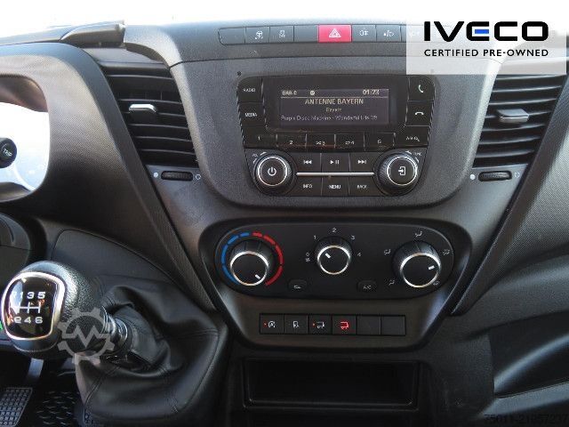 Transporter mit Koffer IVECO Daily 35C16 Koffer/LBW Klima, Zwillingsreifen