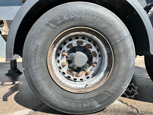 Tipper semitrailer CARNEHL CHKS/H 2.Achs-Kippmulde *EBS-E*Podest*Rollplane*