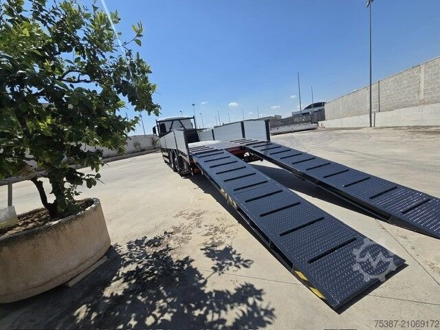 Flatbed truck for machine transport MAN TGS 26.360