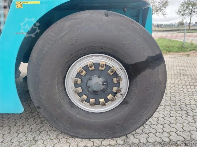 Reachstacker Konecranes SMV 4531 TC5