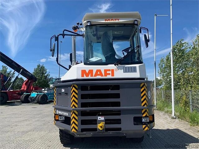 Terminal-Traktor Mafi HD445 4x4