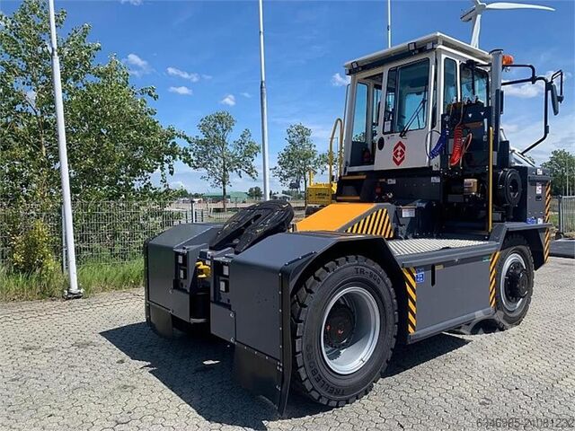 Terminal-Traktor Mafi HD445 4x4