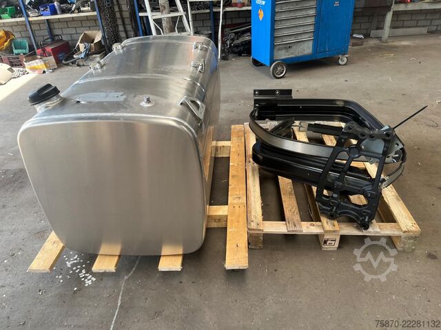 Fuel tank DAF Brandstoftank Diesel 580L 2241599 eerste montag...