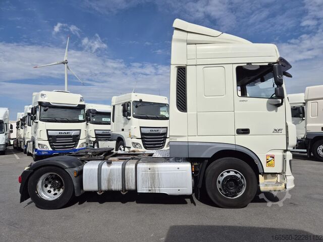 Standard-Traktor DAF XF 460 FT SPACE CAB