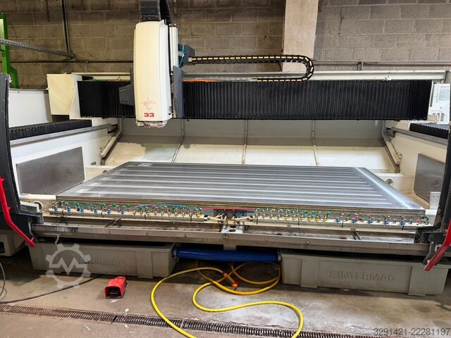 Machining center BIESSE Intermac Master 33