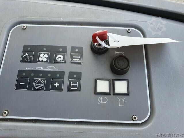 Construction machine Hako Scrubmaster B310 R CL / nur 418h! / 2016