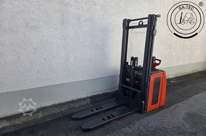 Hochhubwagen Linde L16i