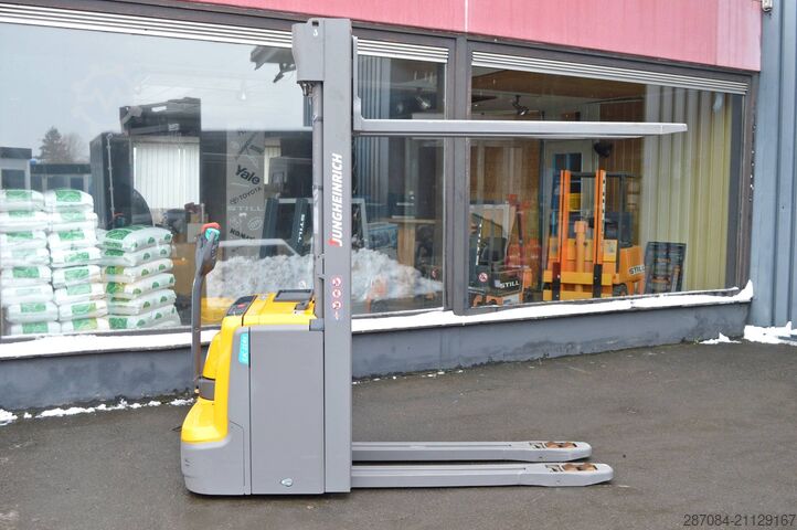 Hochhubwagen Jungheinrich EJC 214z