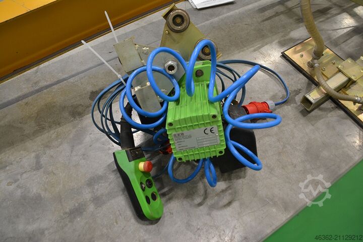 Kranarm Elephant GRU A BANDIERA