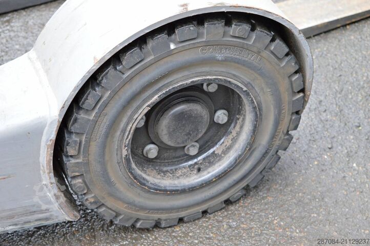 Schubmaststapler Jungheinrich ETV C16