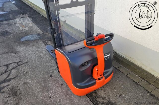 Pallet stacker Linde L14
