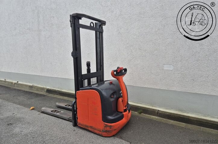 Pallet stacker Linde L14