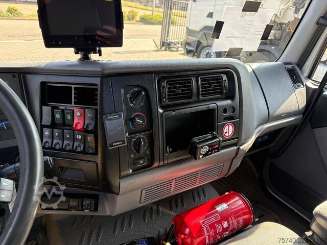 Tipper with crane Renault Midlum 220 + PALFINGER PK 6001 + tipper + remot...