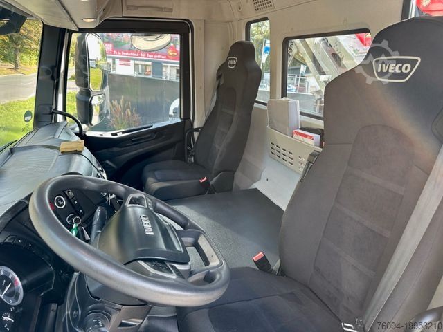 Kipper LKW IVECO X -WAY AD 200 4x2 Kran 19m FUNK Meiller Kipper