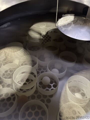 900 mm 3-Deck Sieb, Cuccolini Modell VPM900 2/X, Baujahr 2002. CUCCOLINI VPM900 2/X