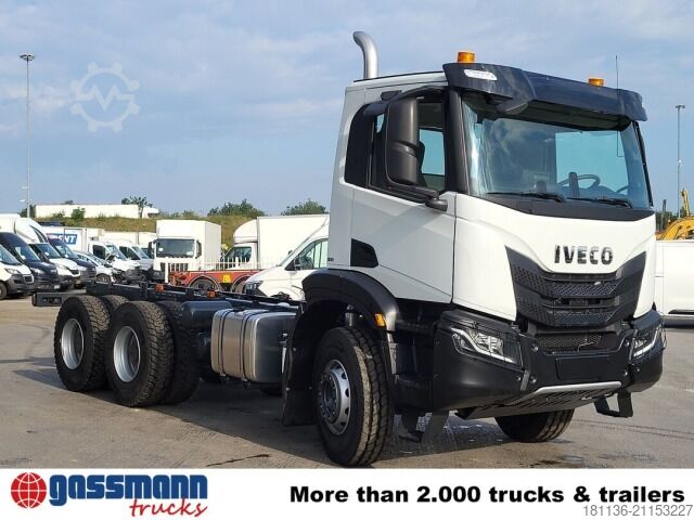 LKW-Fahrgestell Iveco X-Way AD300X46Z 6x4, Retarder, Navi